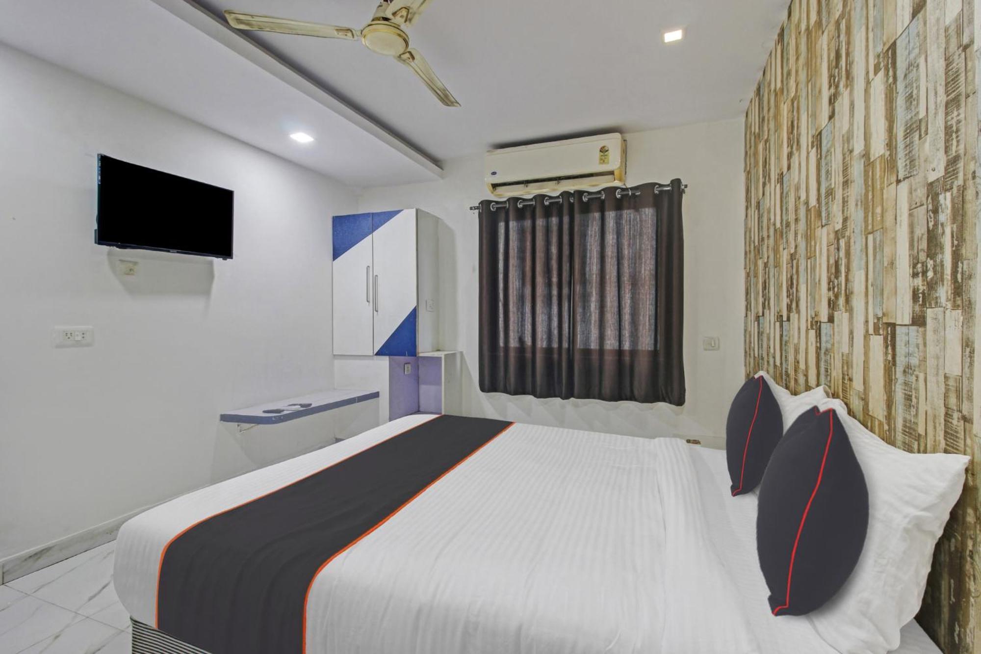 Collection O Sai Krupa Hotel Hyderabad Exterior photo